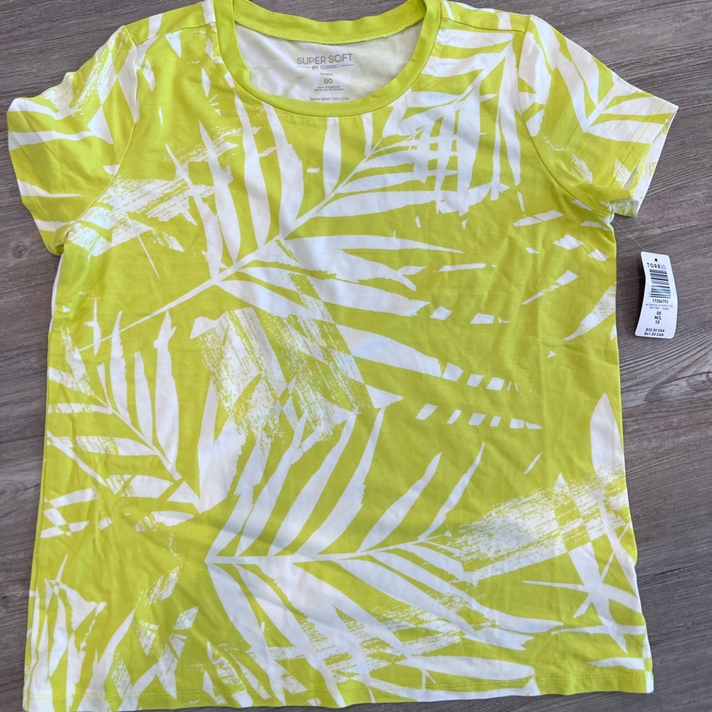 NWT Super Soft Yellow Torrid tshirt
